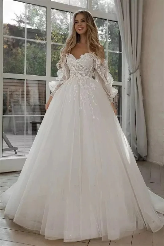 Last Chance Women's A-line Puff Sleeved Wedding Dress