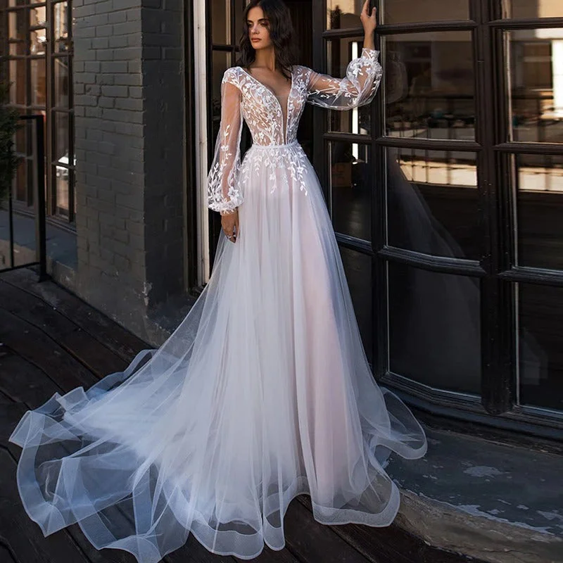 Special Price Women's V-neck Long Sleeved Lace Wedding Dress