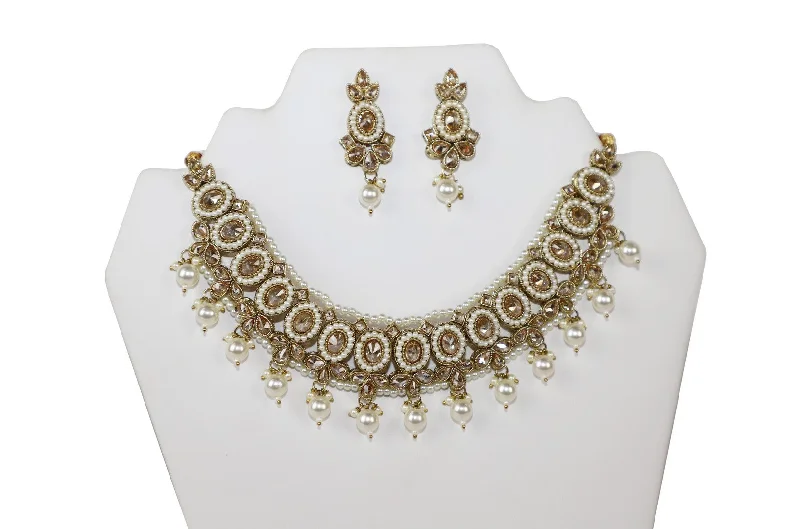 Weekend Special Detailed Pearly Gold Choker Set with Earrings and Tika - JW2002