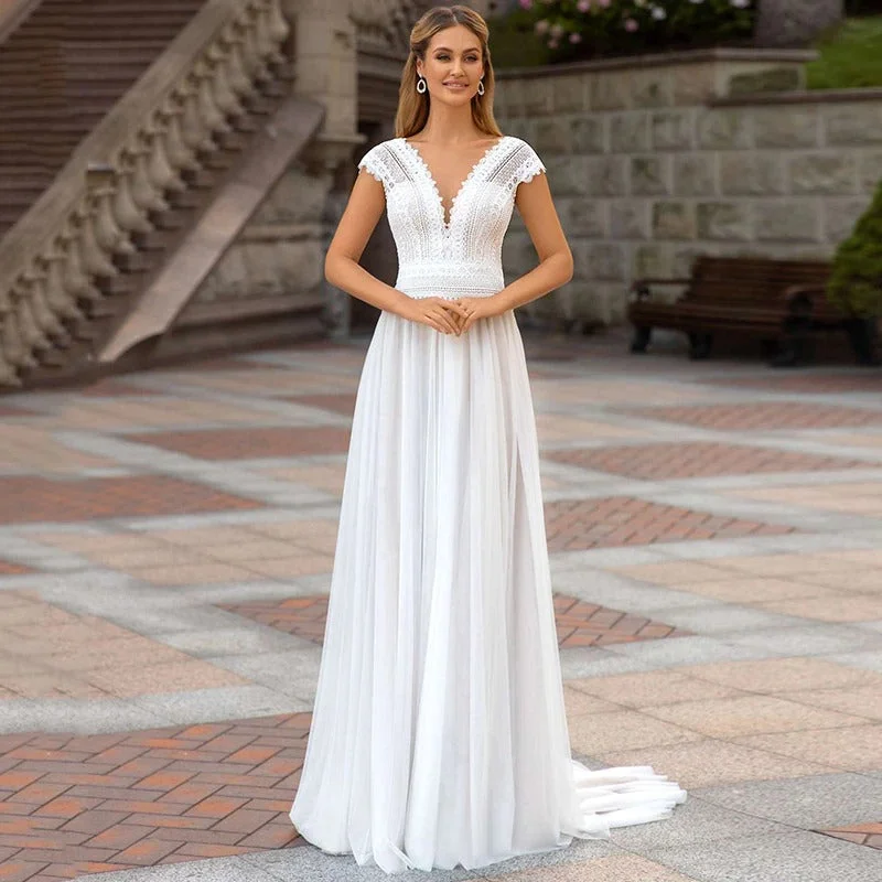 Final Markdown Women's Lace V-Neck Wedding Dress