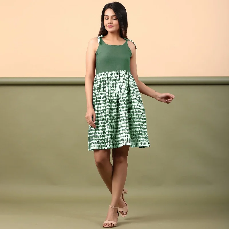Loyalty Reward Forest Green Cotton Tie-Dye Gathered Short Dress